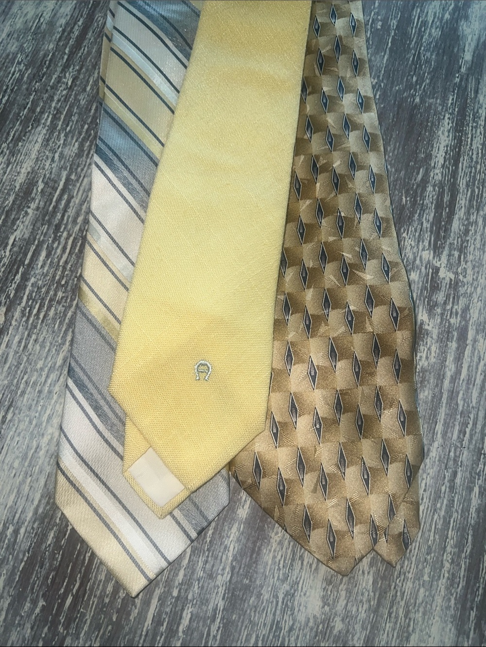 Assorted Men's Yellow Silk Tie - Calvin Klein, Classic Solid Yellow Necktie
